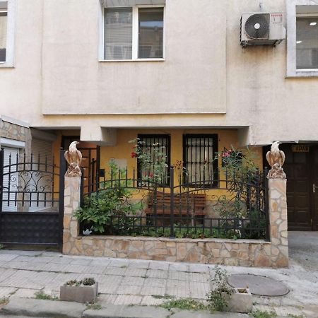 Simona Apartment Burgasz Kültér fotó