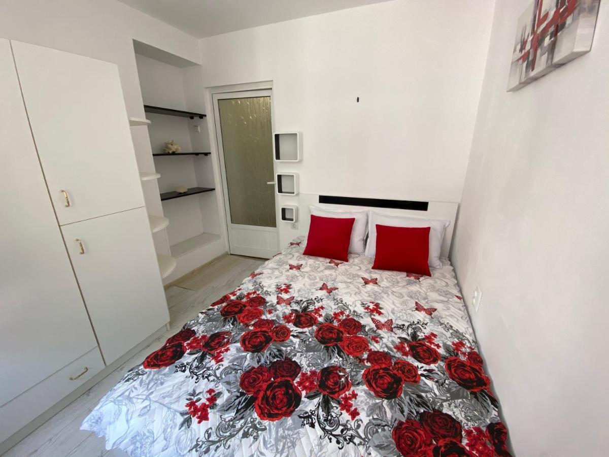 Simona Apartment Burgasz Kültér fotó