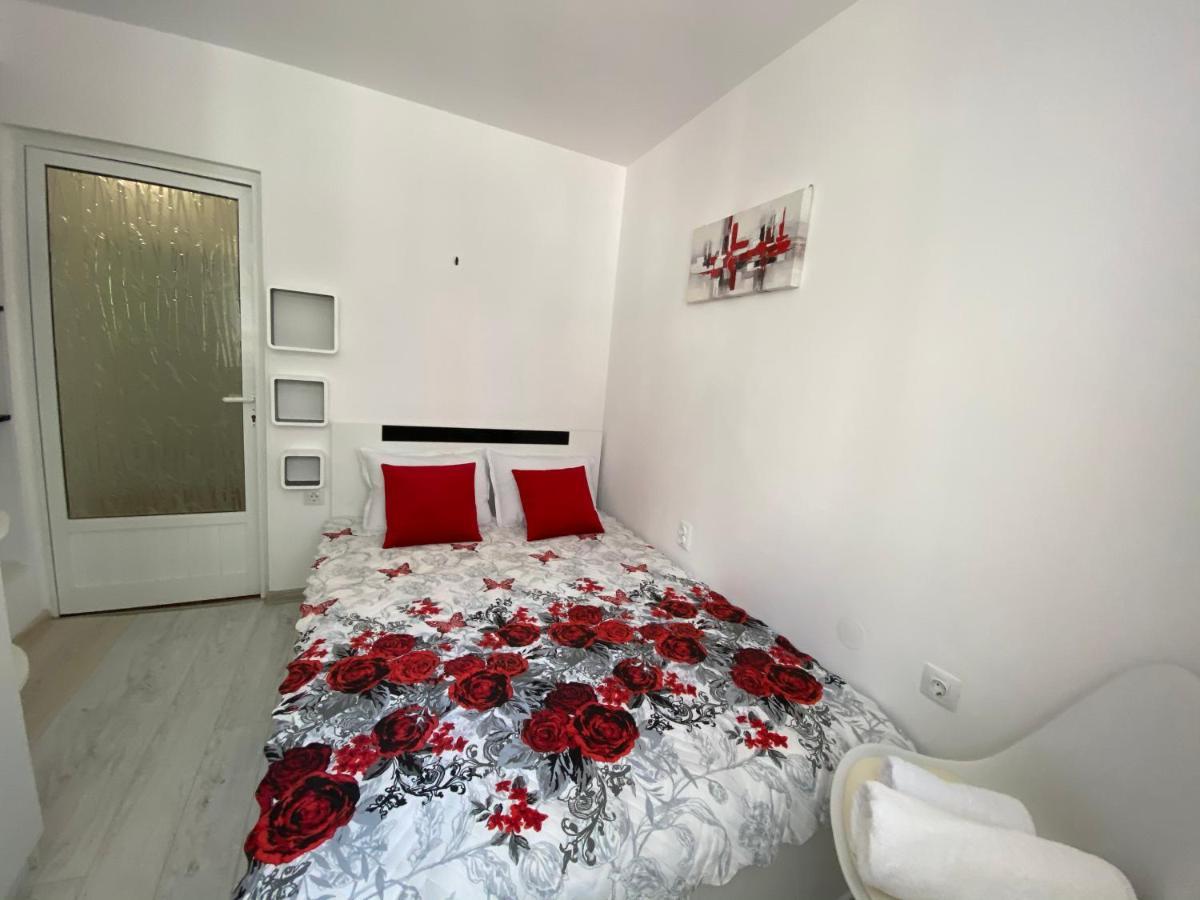Simona Apartment Burgasz Kültér fotó
