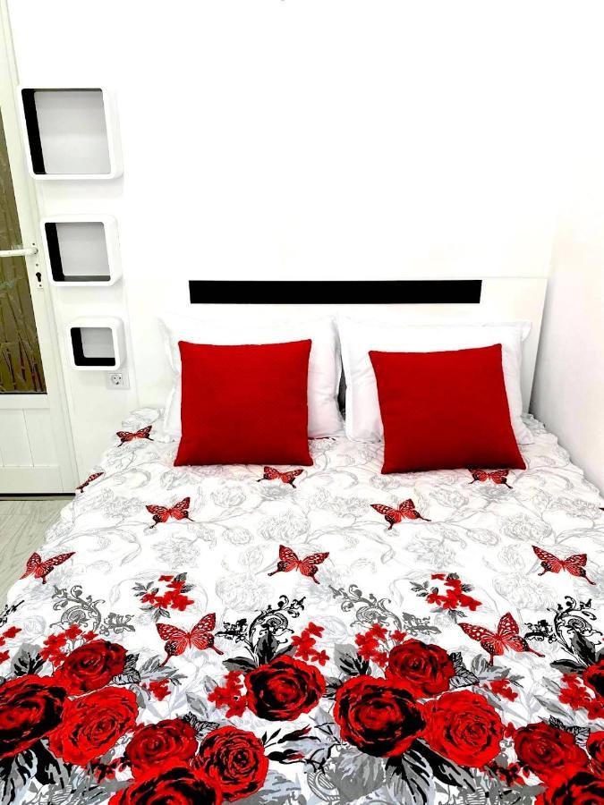 Simona Apartment Burgasz Kültér fotó