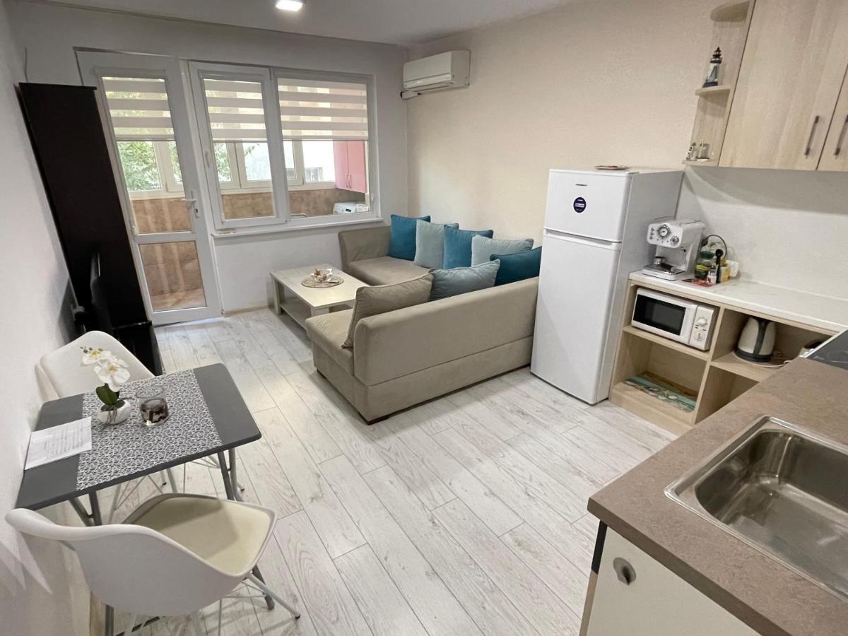 Simona Apartment Burgasz Kültér fotó